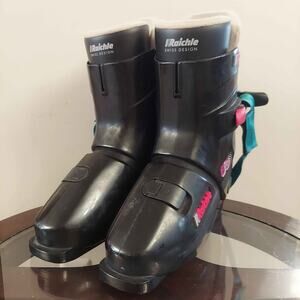 Raichle Switzerland 80 Women's US 9.5 Medium Mondopoint 26.5 307mm Ski Boots